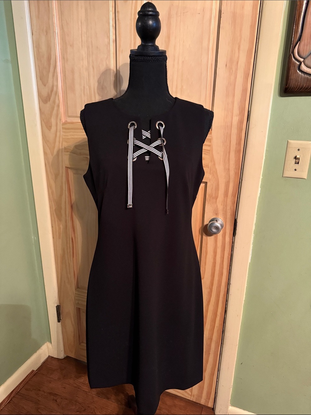 Tommy Hilfiger Black Sleeveless Lace-Up Shift Dress with Striped Laces